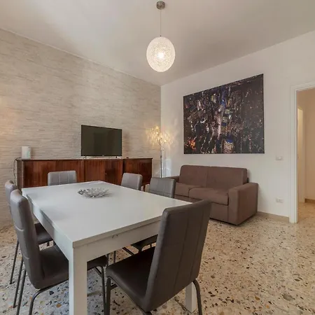 Guesthost - Musei Vaticani & Cipro Mm Apartment Rome