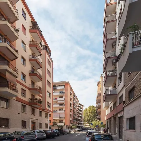 Guesthost - Musei Vaticani & Cipro Mm Apartment *