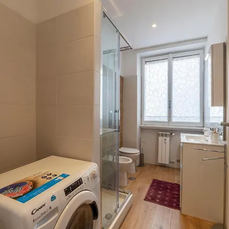 Guesthost - Musei Vaticani & Cipro Mm